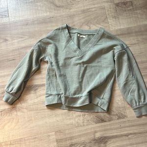 NWOT crew v-neck madewell women’s sweatshirt